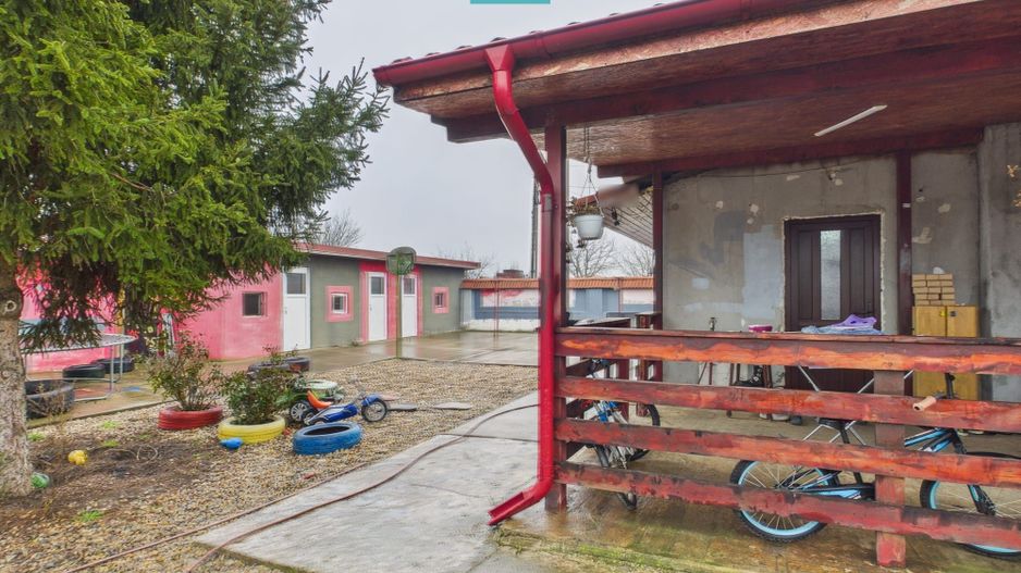 Casă frumoasă la Iratoș la preț bun - Poză 3