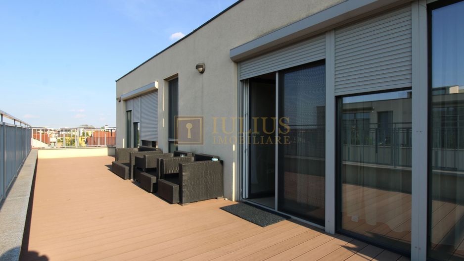 PENTHOUSE zona Braytim, terasa de 50mp, strada secundara foarte linistita! - Poză 1