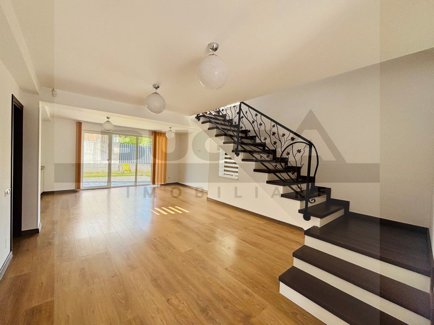 Duplex 5 camere - 228 mp, 255 teren, garaj, zona E. Ionesco - Poză 8