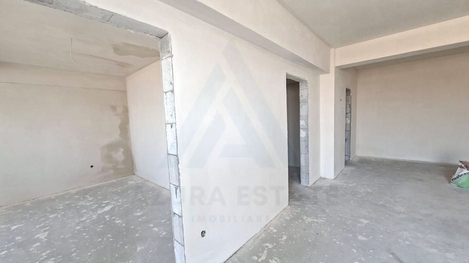 Penthouse 75.8 mp utili 3 camere terasa 49 mp si parcare in Selimbar - Poză 7