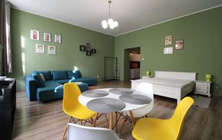 Ultracentral - Piata Libertatii, 2 dormitoare; posibilitate si de birou.