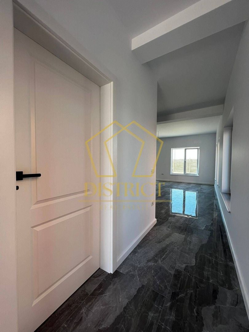 Duplex 5 camere despartit prin camera tehnica | Ghiroda - Poză 10