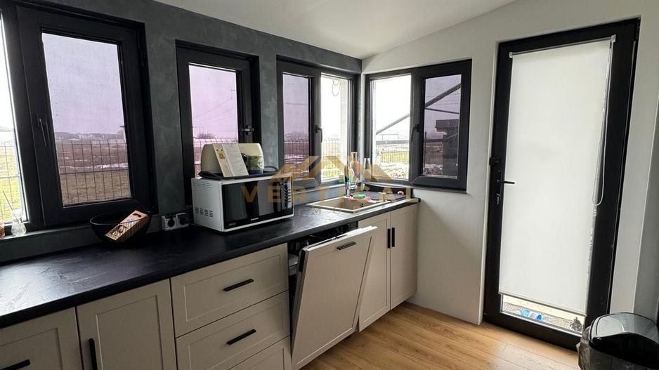 Casa 3 Camere intrare comuna Berceni - Poză 4