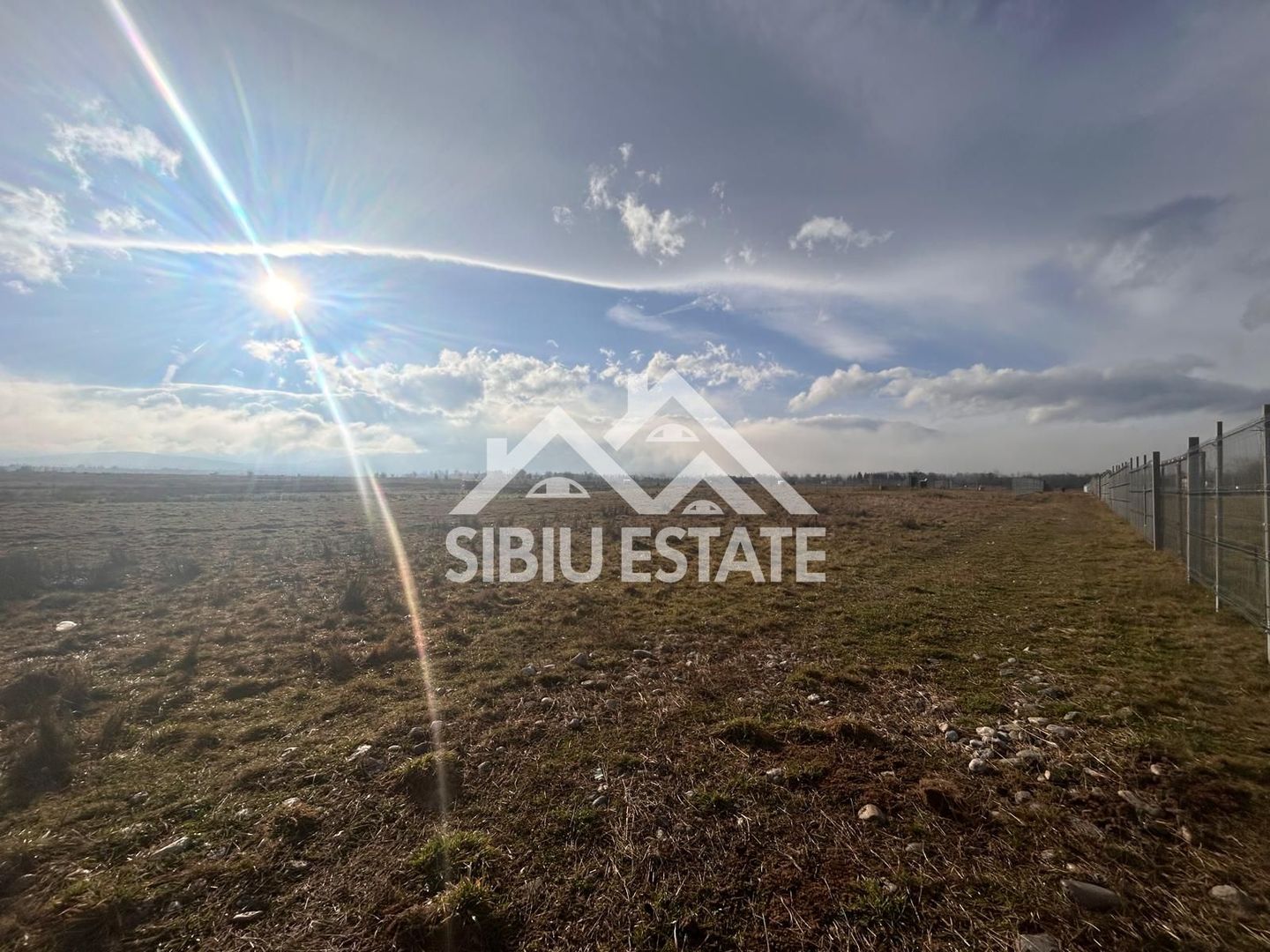 Oferta Limitata! Teren 4000mp V Avrigului 18e/mp - Poză 2
