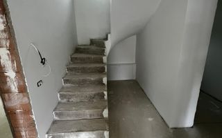 Casa/Villa , 5 camere, singur in curte - oras Codlea/Brasov - Poză 16