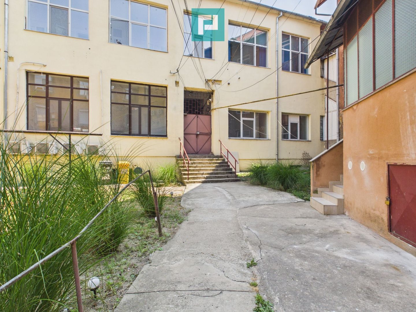 Apartament 2 camere zona Sinaia - Poză 32