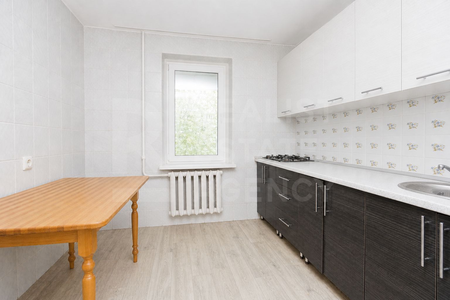 Vânzare ,apartament ,5 camere, str.Botanica Veche, sectorul Botanica - Poză 8