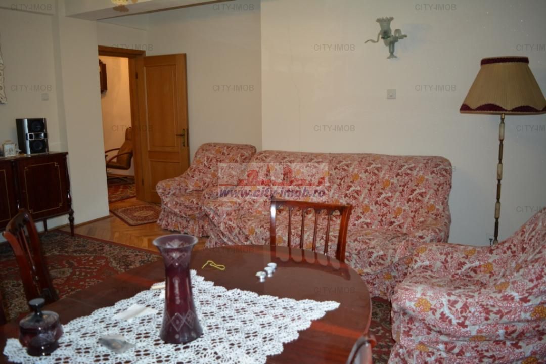 Vanzare 2 apartamente  in   VILA Drumul Sarii P + 2 - Poză 4