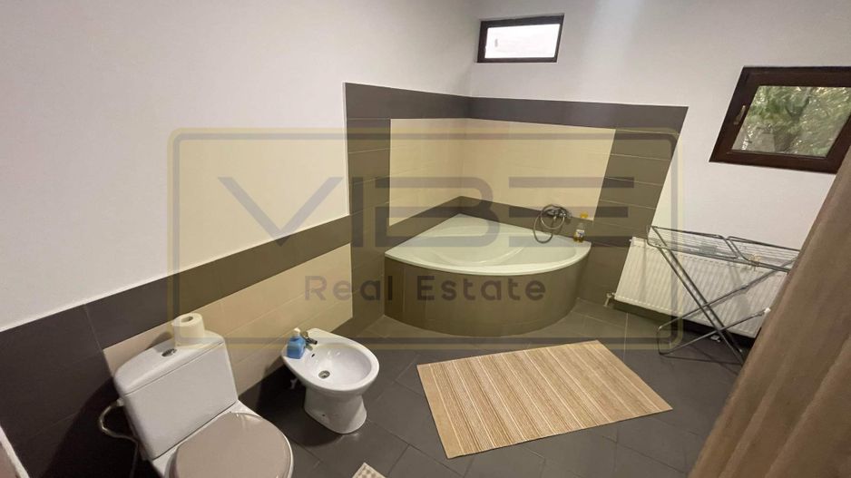 CASA 4 CAMERE- CURTE 1000MP - Ideal de locuit/ after school etc - Poză 9