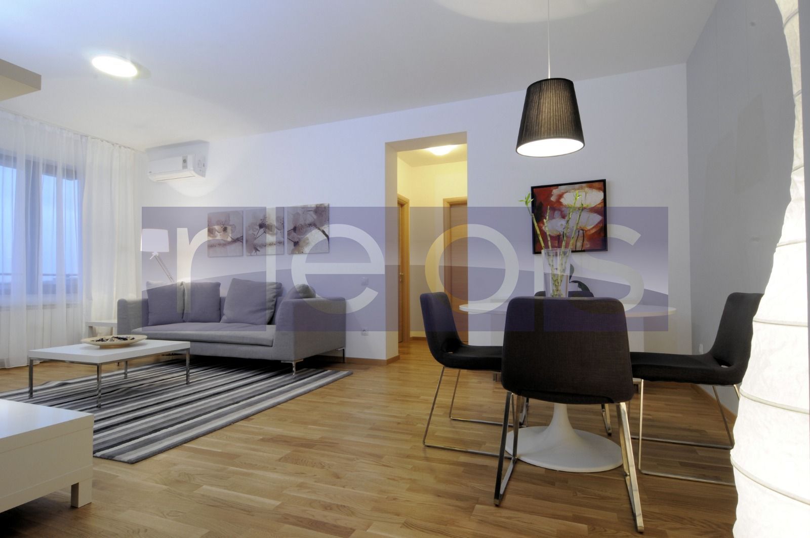 VANZARE APARTAMENT DEOSEBIT 81MP | 3 CAMERE | MOBILAT-UTILAT | PARCARE - Poză 2