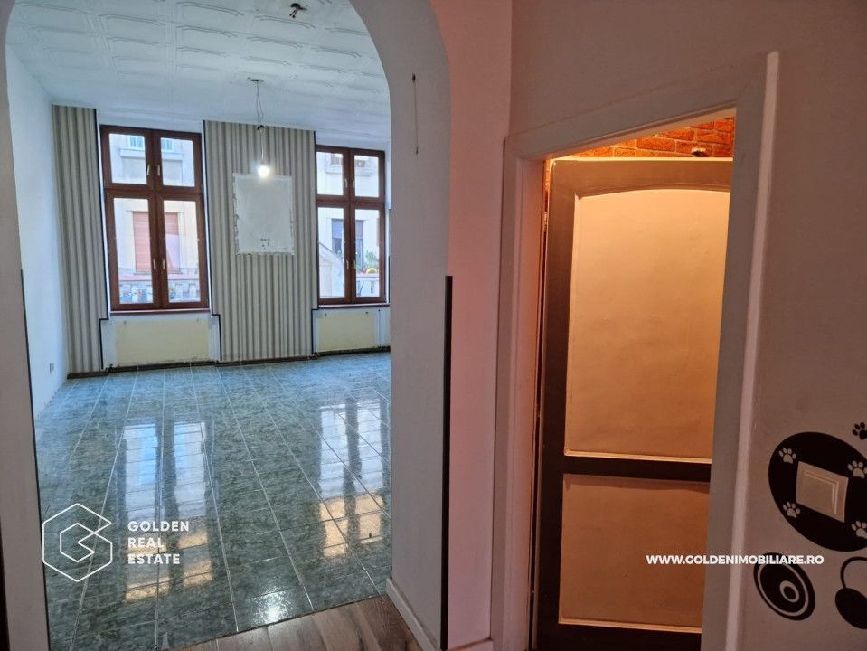 Apartament 3 camere, ultracentral, cladirea Catedralei Catolice - Poză 1