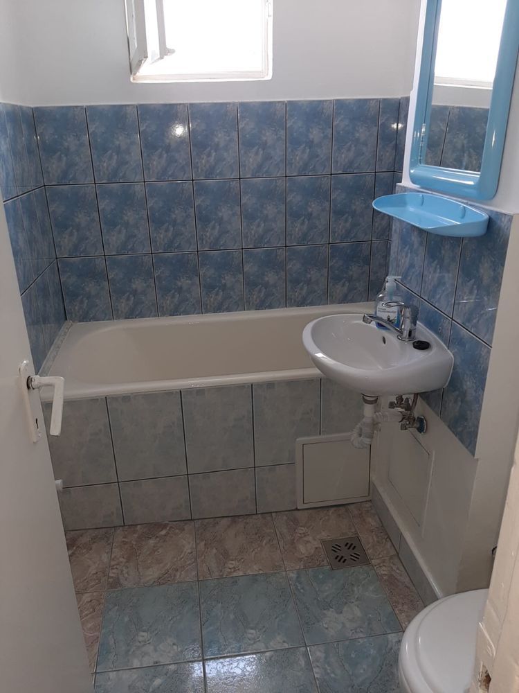 Vand apartament 2 camere - Poză 6