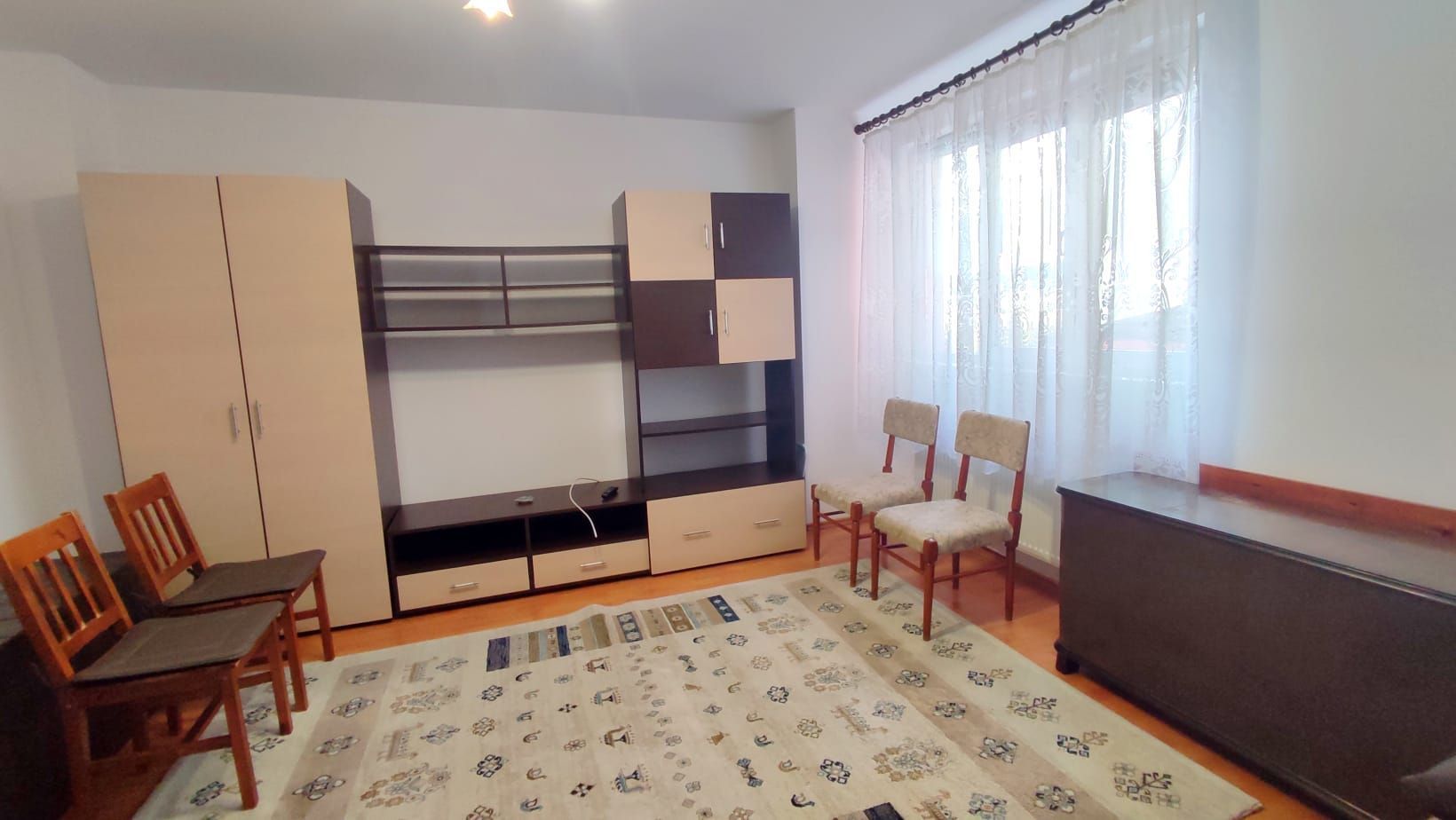 Apartament 2 camere cu Parcare  Zorilor - Poză 1