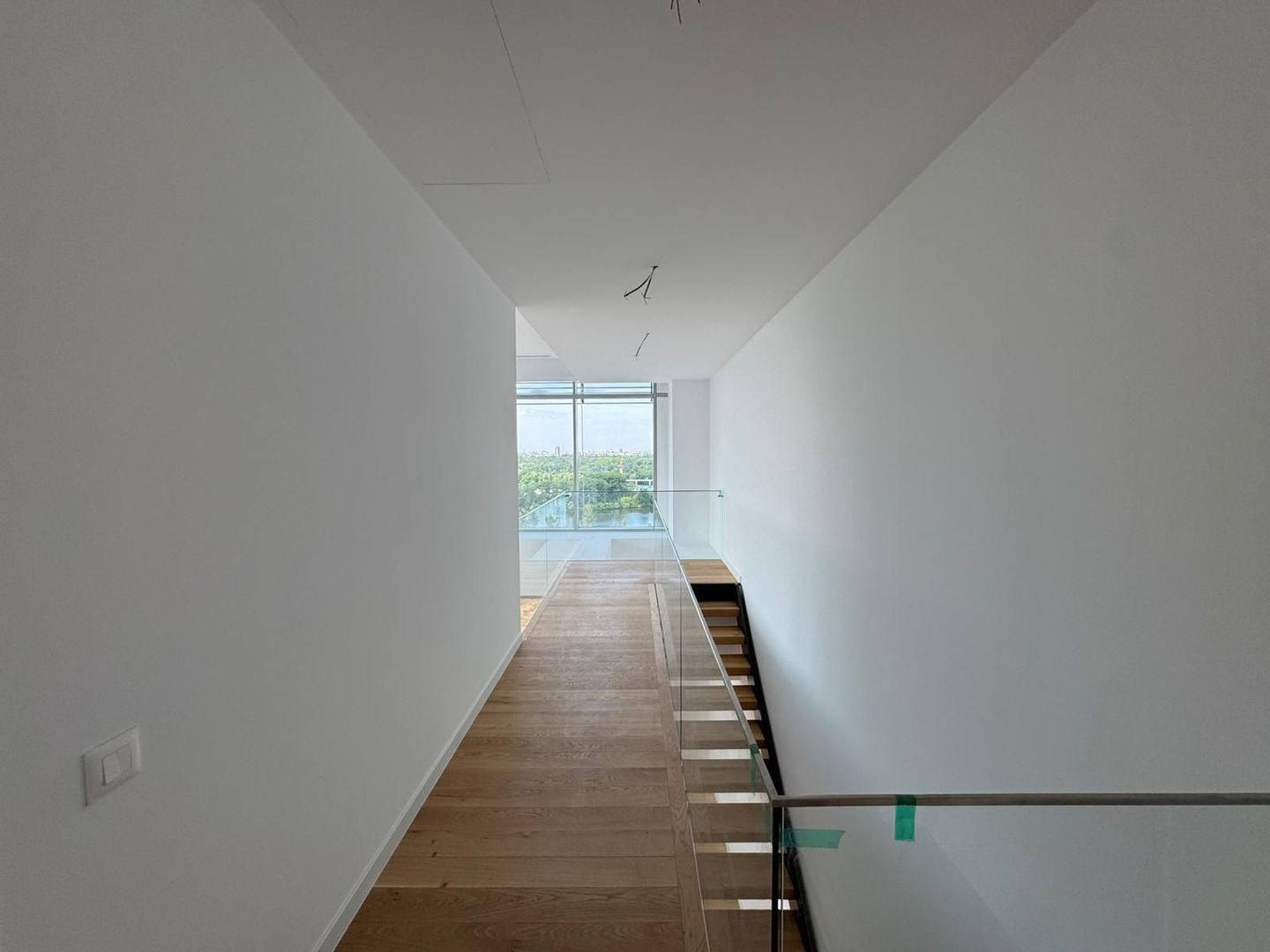PENTHOUSE SPECTACULOS UpSite || 1.800.00+TVA || boxa si loc de parcare incluse - Poză 19