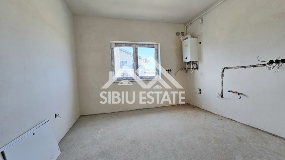Apartament decomandat etaj 1 - Poză 4