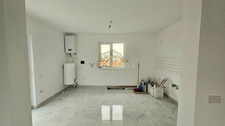 Casa pe un singur nivel cu 3 camere - com Berceni - Poză 5