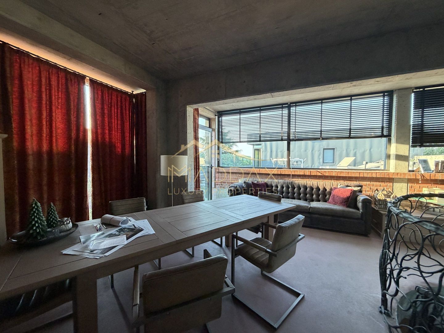 Vila Exclusivista *2223mp teren* / Piscina proprie / 5 garaje / Otopeni - Poză 20