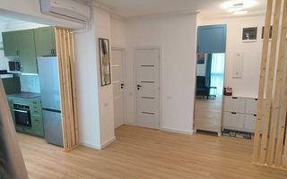 Închiriez garsonieră modernă, Decebal, bloc nou, centrală proprie - Poză 2