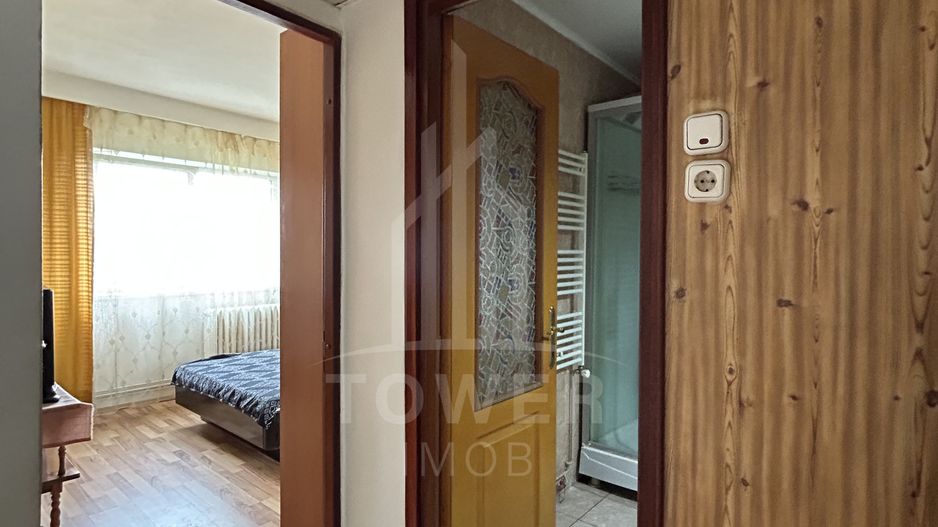 Apartament de vânzare - Zona Vasile Aaron - Poză 3