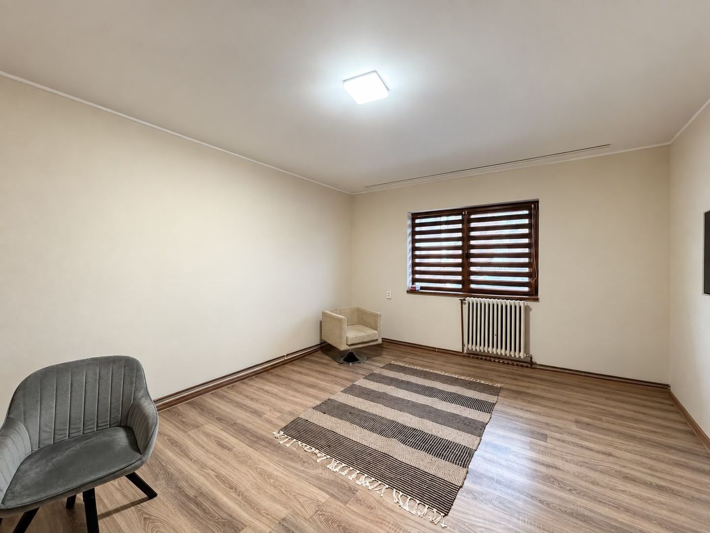 REȘEDINȚĂ EXCLUSIVISTĂ | 8 CAMERE | 4 BĂI | 2 LIVINGURI | TEREN 679 MP - Poză 21
