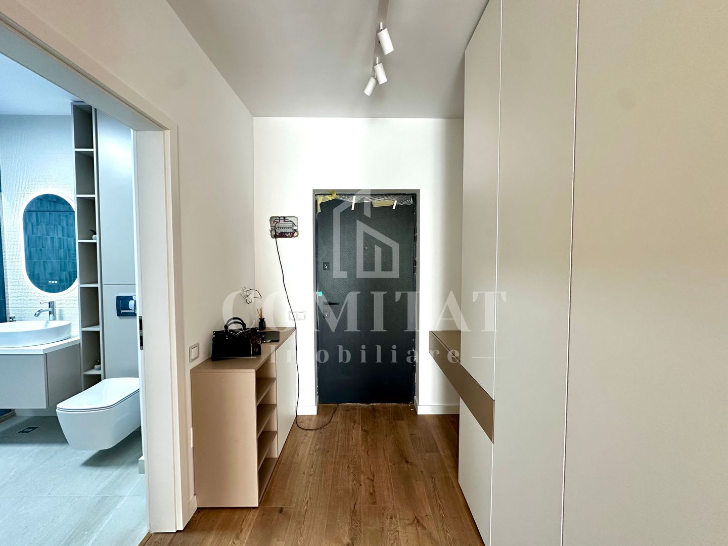 Apartament ultrafinisat | Etaj intermediar | Zona str Tineretului - Poză 12