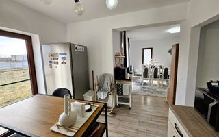 1/2 Duplex, 4 camere, mobilat, utilat, 230 mp, zona Lipoveni - Poză 6