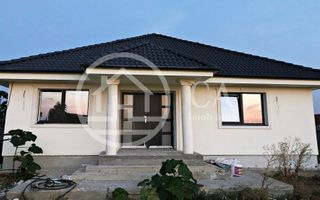 Casa de vanzare cu 4 camere in Oncea, Oradea - Poză 1