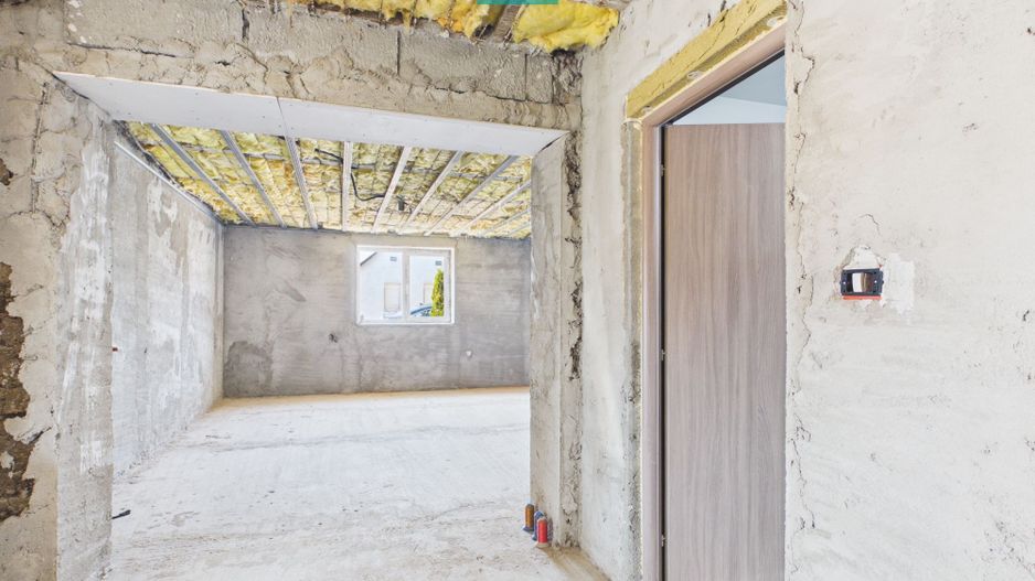 Casă cu teren de 2.134 mp în Sântana | 5 camere - Poză 8