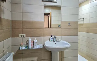 Casă plus Spațiu comercial  741 mp, Teren 906 mp Brasov - zona Blumana - Poză 37