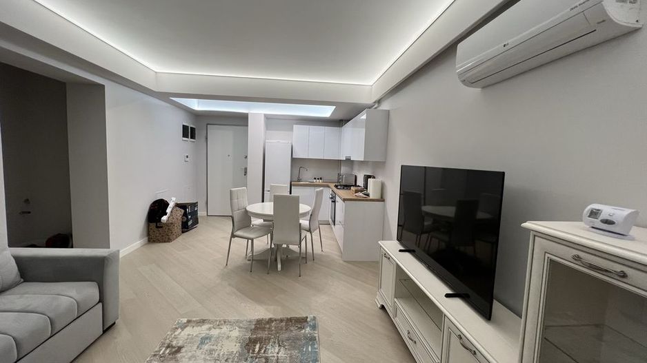 Apartament 2 camere de inchiriat Cortina North - Poză 1