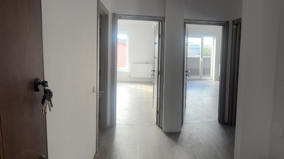 Apartament nou, 3 camere, zona Tractorul - Poză 7