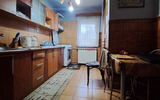 Apartament 2 camere | etaj 1 | Republicii | Nord | - Poză 2