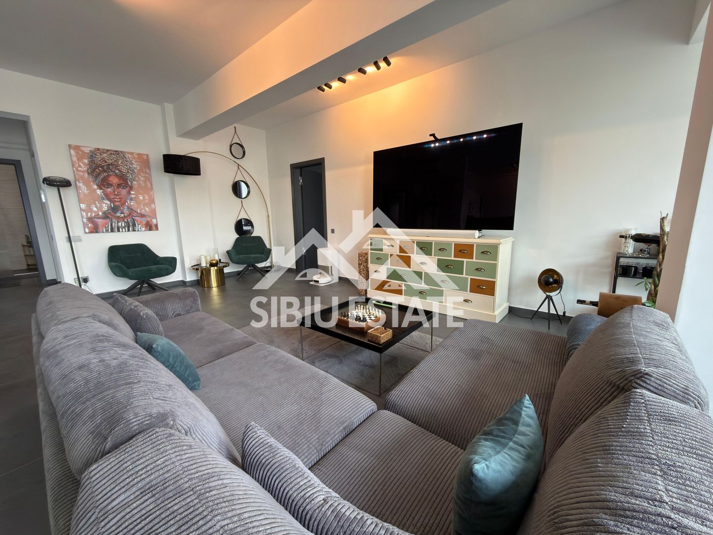 Penthouse exclusivist, terasă ,parcare subterană, Doamna Stanca - Poză 1