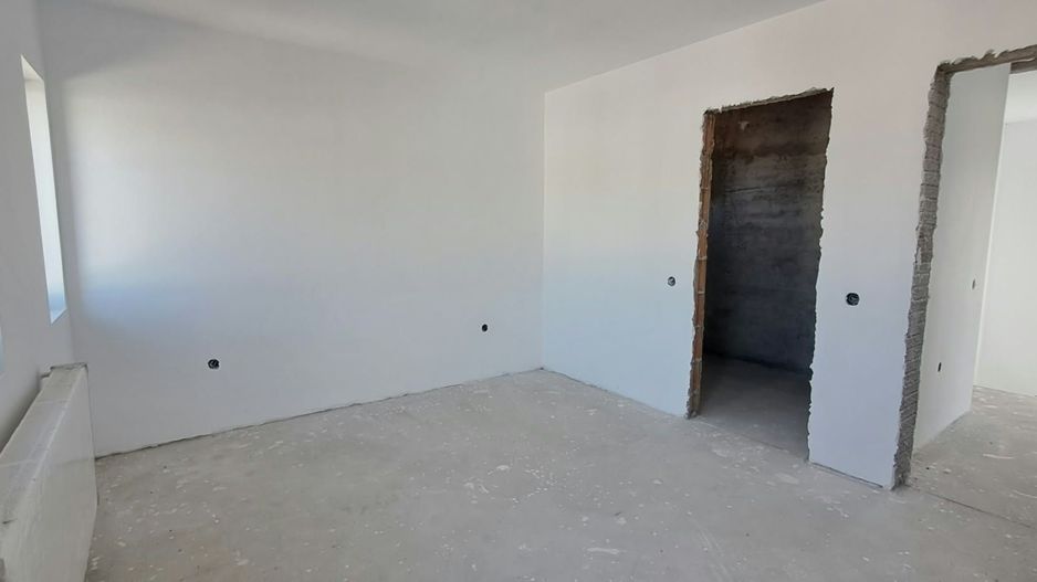 BÂCU, CASĂ/ VILĂ P+1ET+Pod, teren 484 mp, 4 camere, 3 bai, STB - 800 m - Poză 7