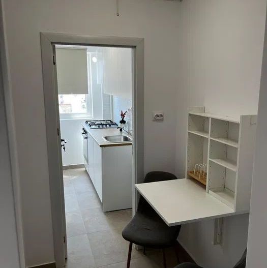 Apartament 2 camere Piața Victoriei – renovat complet, balcon - Poză 6