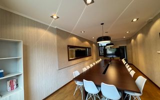 VILA DEOSEBITĂ LA VÂNZARE ÎN ZONA CENTRALĂ APROAPE DE CALEA PLEVNEI - Poză 1