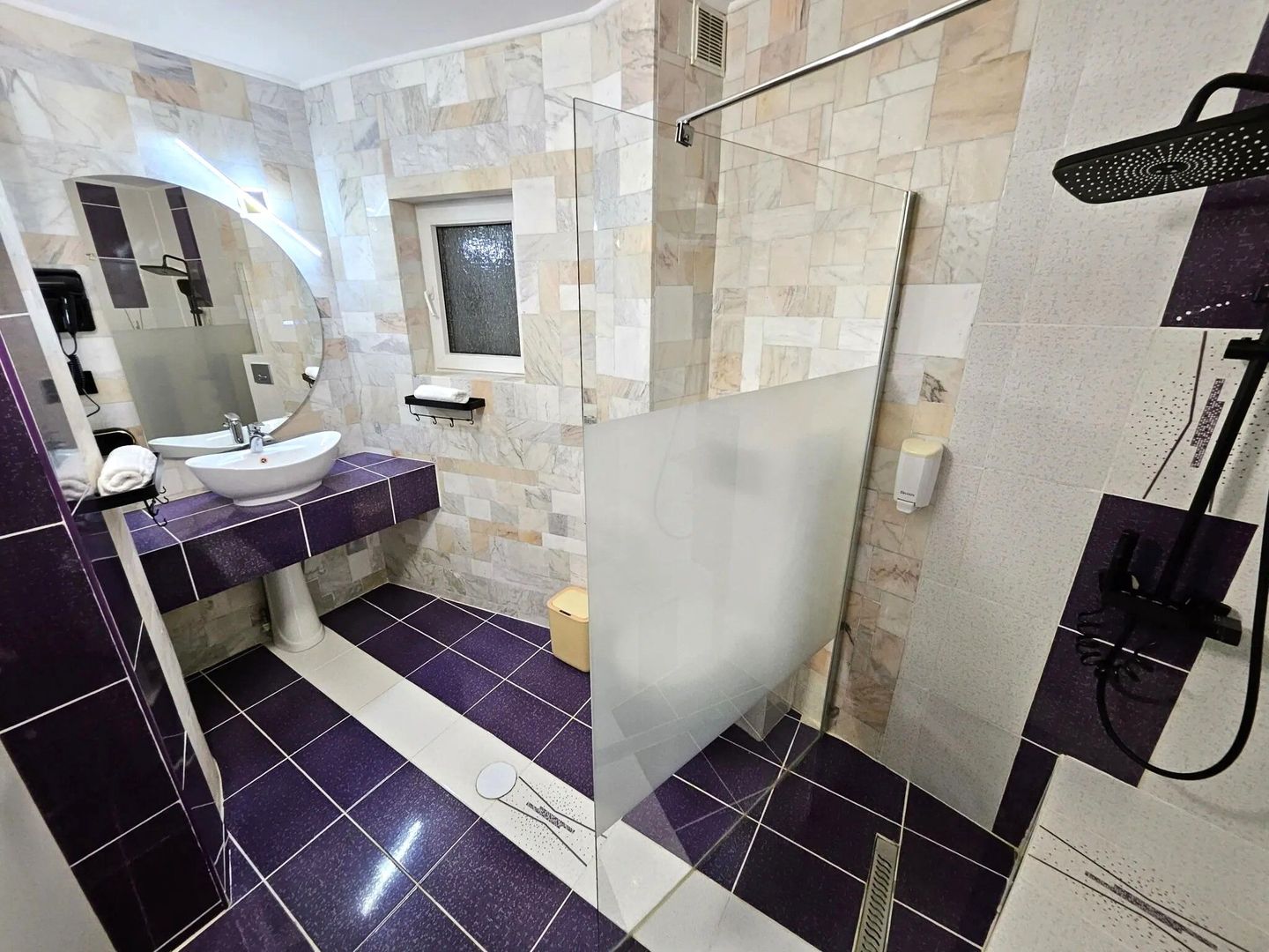 Hotel boutique | Pretabil cămin seniori, centru recuperare | Otopeni - Poză 10