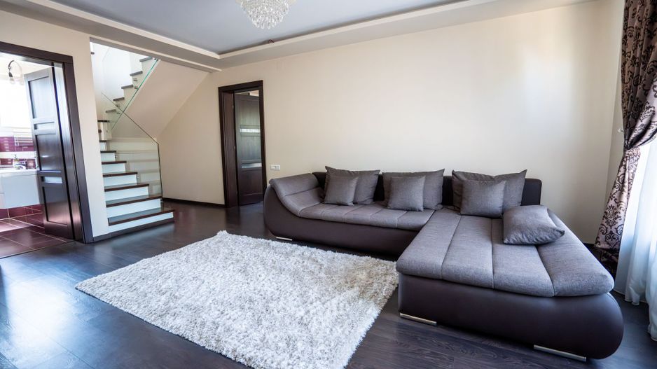 Casa Episcopia cu 774 mp teren, 4 dormotoare - Poză 1