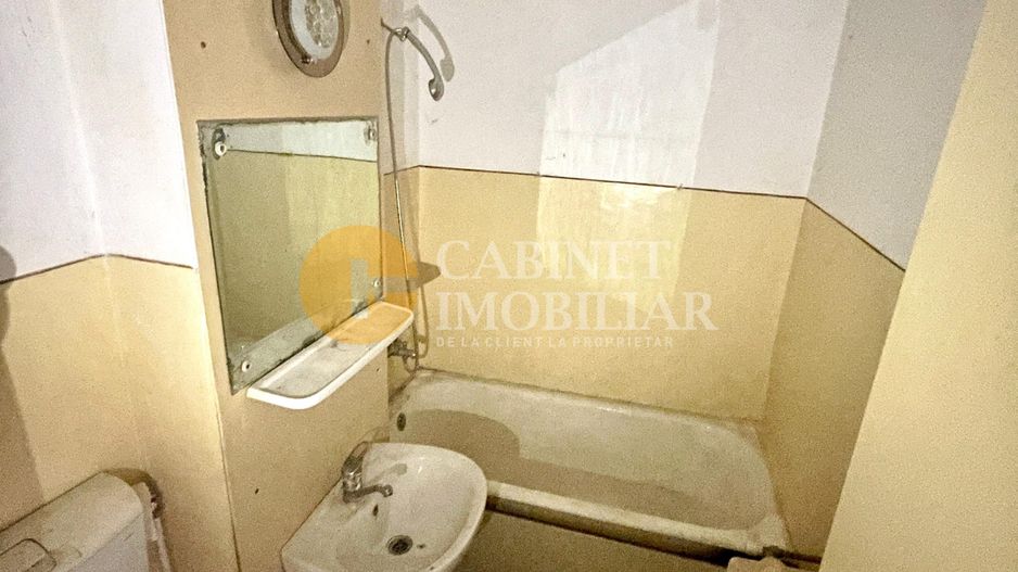 1001 articole - Podu Ros - 65mp - Etaj 2 - fara risc - 3 camere Decomandate - Poză 6