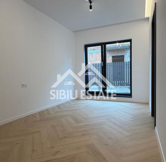 Apartament exclusivist 4 camere, intabulat, 115 mp , Grădină 200 mp , - Poză 14