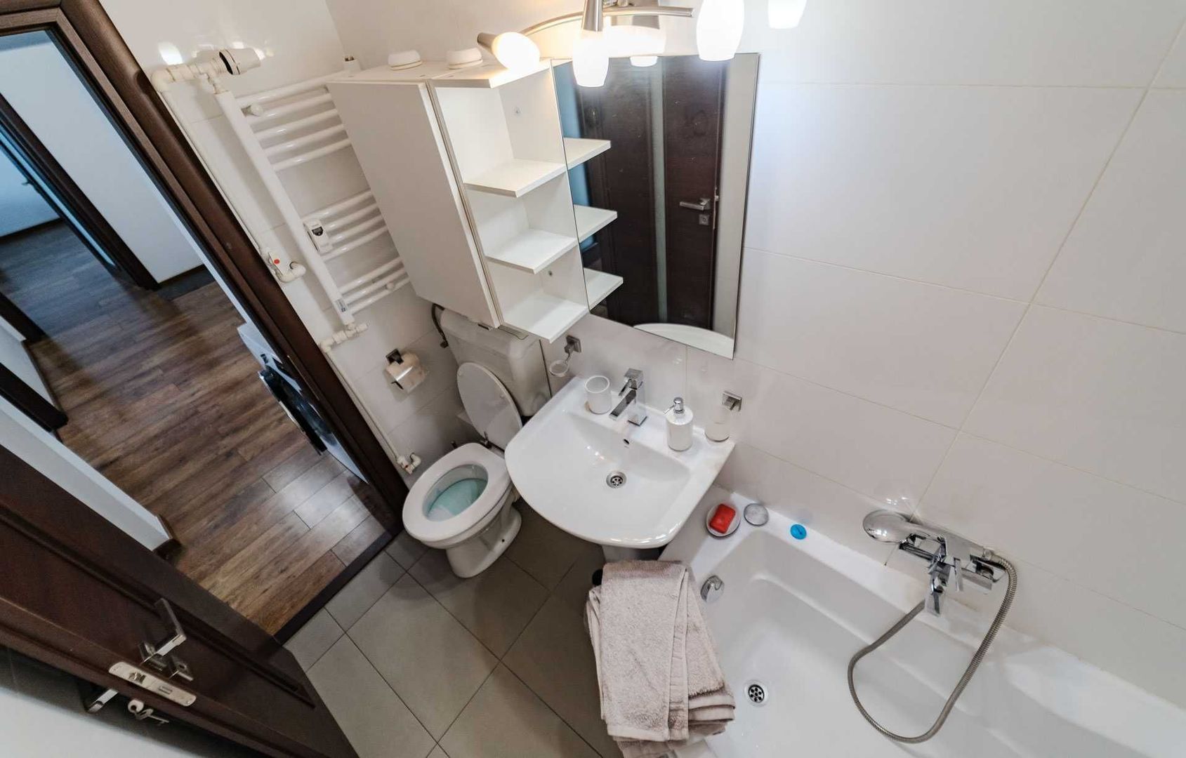 Închiriez apartament 2 camere modern, Mall Vitan - Poză 7