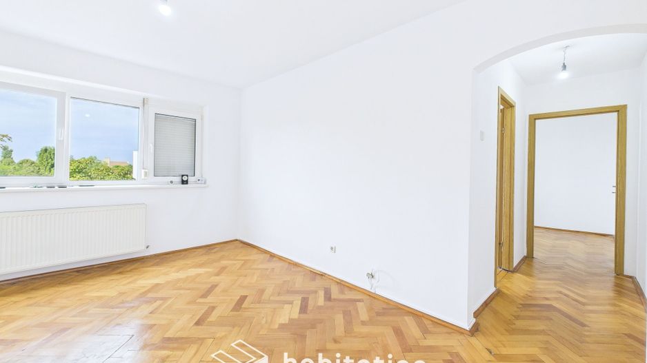 Apartament 3 camere, luminos si vedere liniștită,  boxa,  zona Cetății - Poză 3
