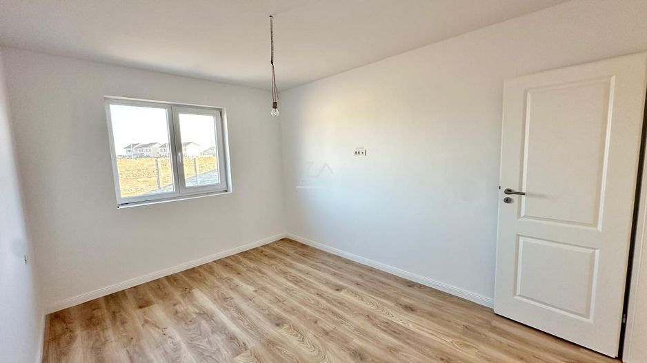 COMISION 0! Finalizat - toate utilitatile. 3 dormitoare. Drum pavat. - Poză 7