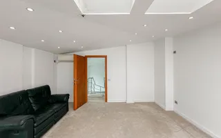 Vanzare Casa Reconsolidata Vatra Luminoasa 5 Camere - Poză 24