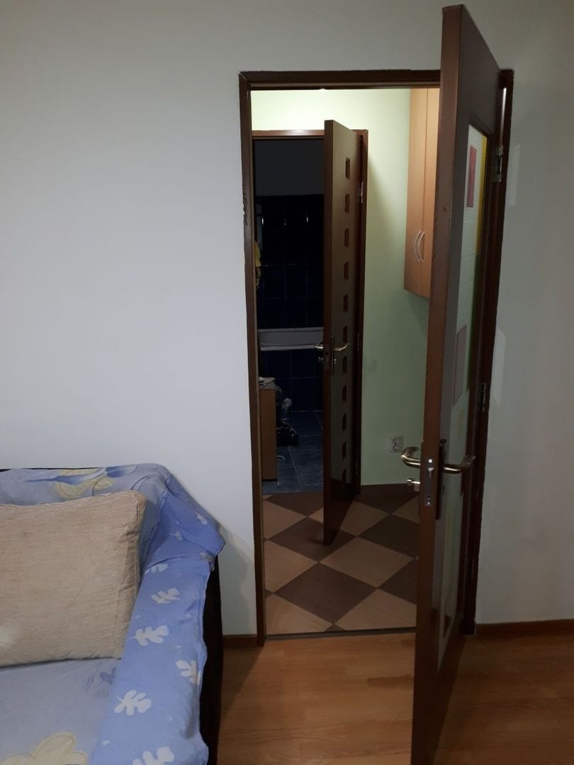 Vand apartament 2 camere confort 2 - Poză 5