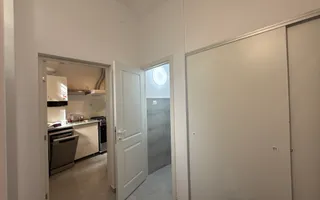 Apartament cochet vila edificata in perioada interbelica - Poză 12
