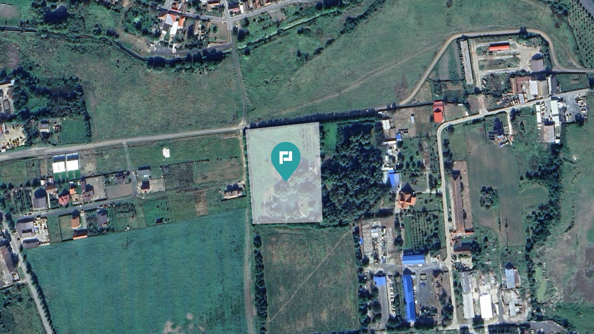 Teren intravilan cu baltă de pescuit - Poză 3