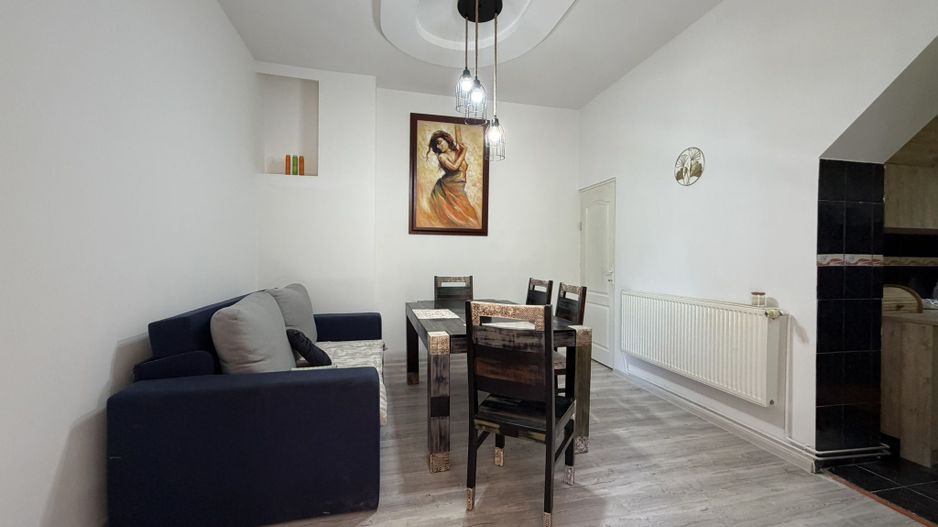 Apartament 2 camere cochet, renovat, curte ingrijita-Piata Catedralei - Poză 4