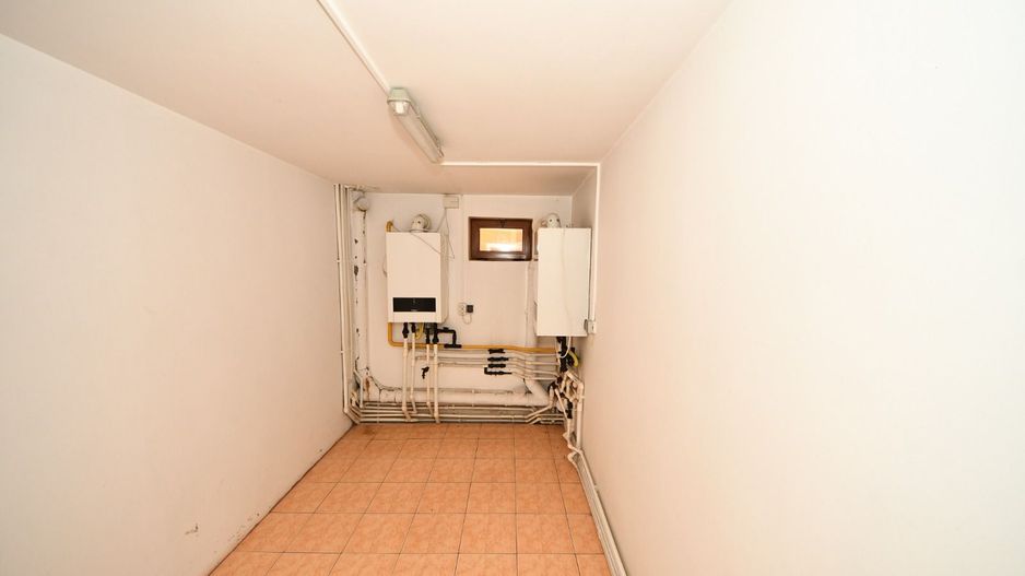 Vila spatioasa, constructie solida, zona micro 17 – Galati - Poză 9