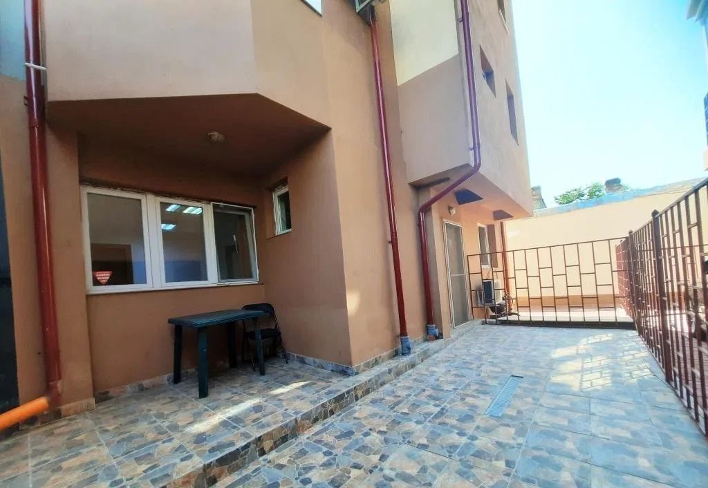 Apartament 4 camere nemobilat Stefan cel Mare de inchiriat bloc 2013 - Poză 13